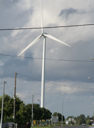 Éolienne vue depuis Rosières en Santerre. Cliquez pour agrandir la photo.