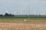 Éoliennes de Rosières en Santerre vues depuis Folies. Cliquez pour agrandir la photo.